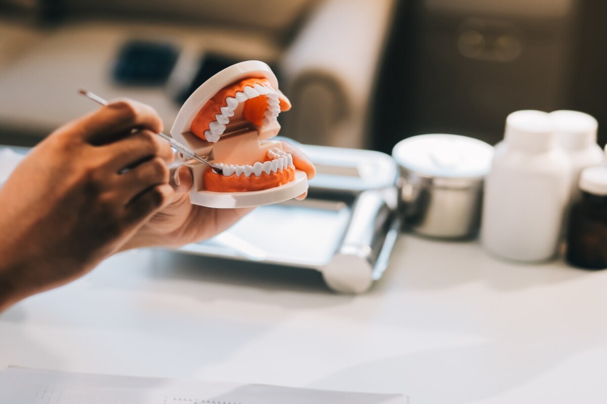full dentures myths debunked by experts