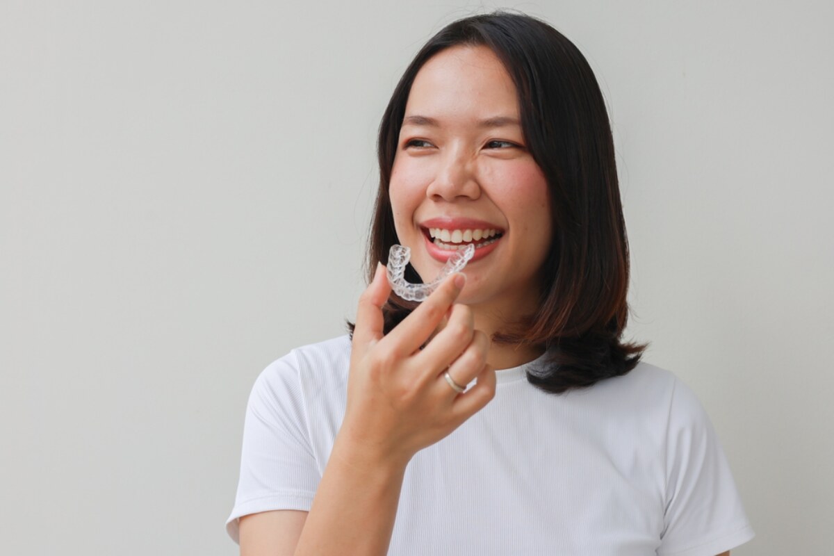 how invisalign can straighten your teeth discreetly